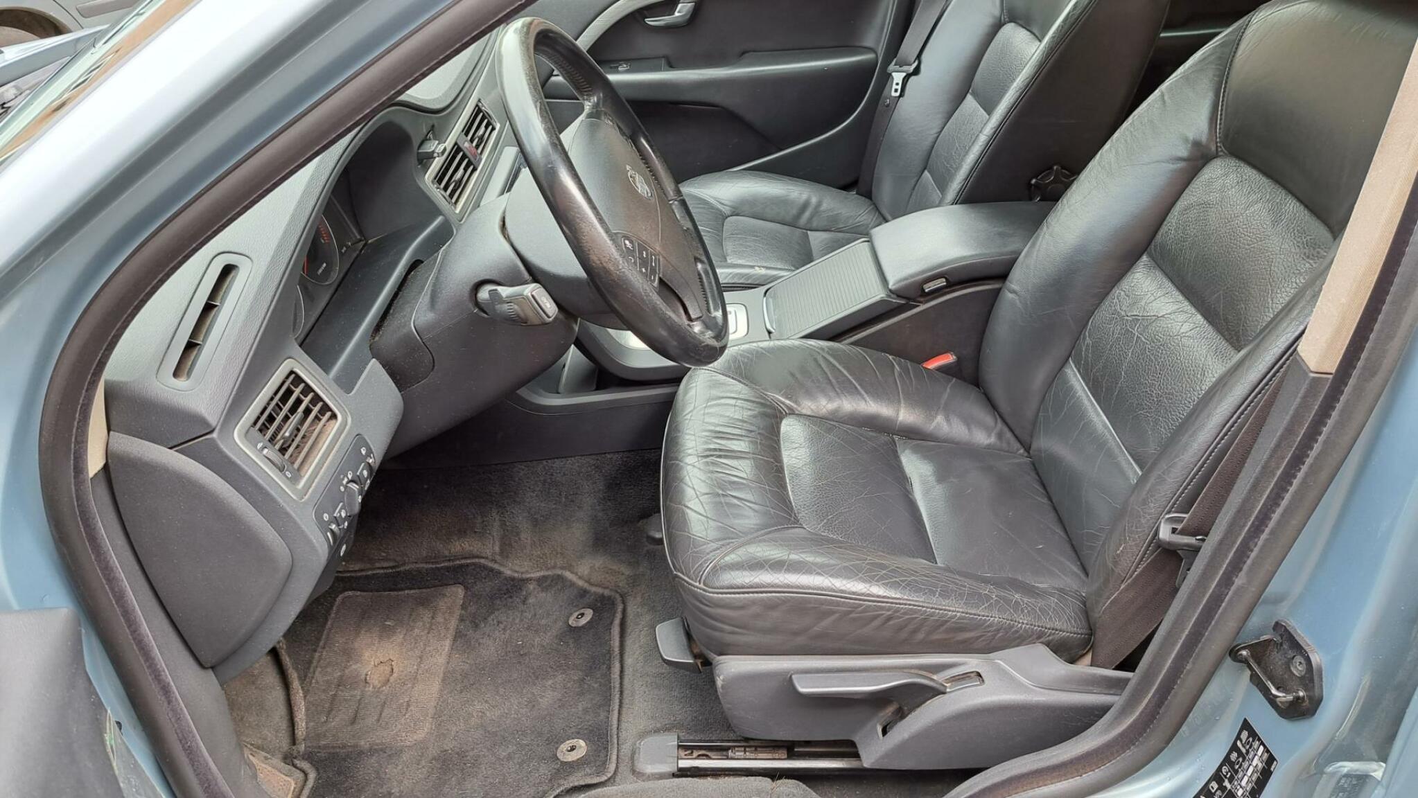 Volvo-V70-6